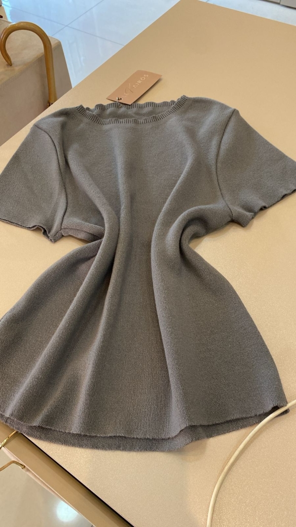 Blusa cinza ademar