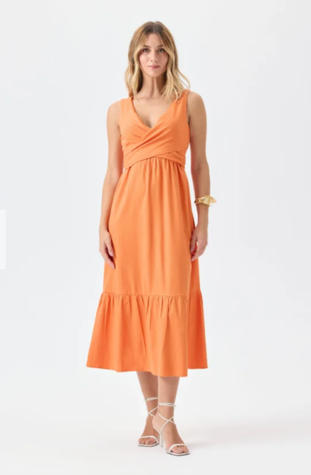 Vestido solto maxi midi