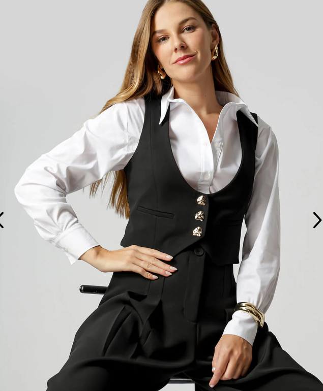 Colete cropped com fivela - Imagem 3