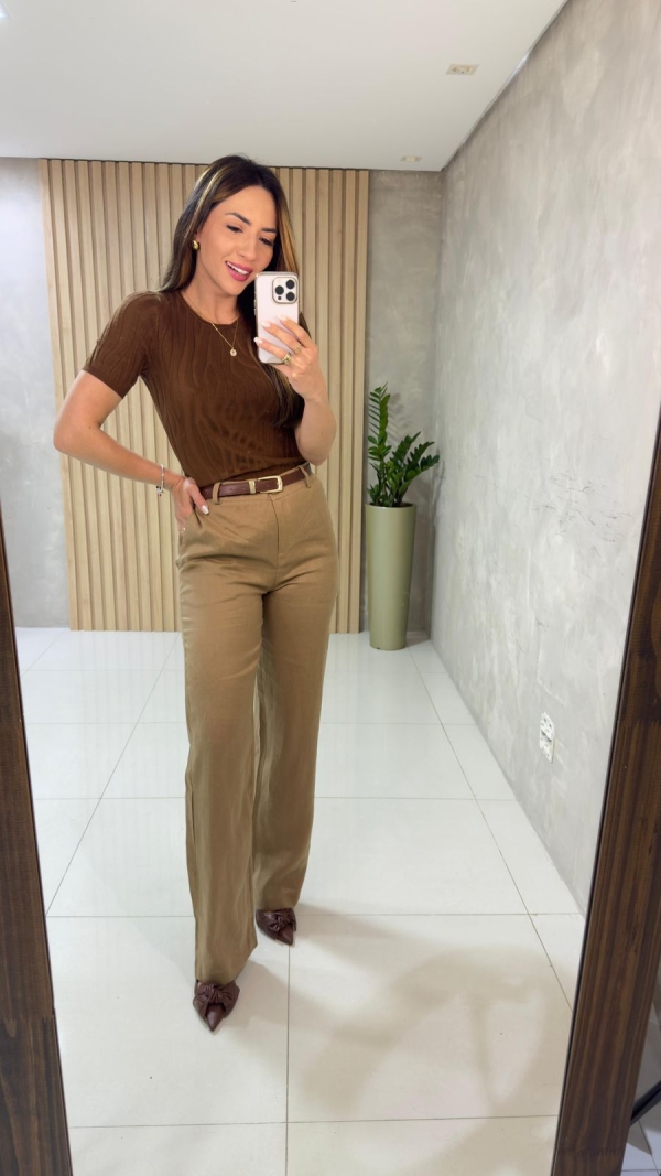 CALCA RETA LINHO BOTAO FORRADO